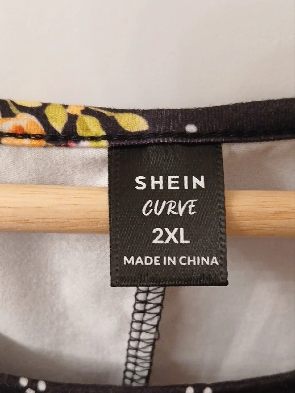 Tank Top SHEIN Black Floral-Trim Plus Size runs small!